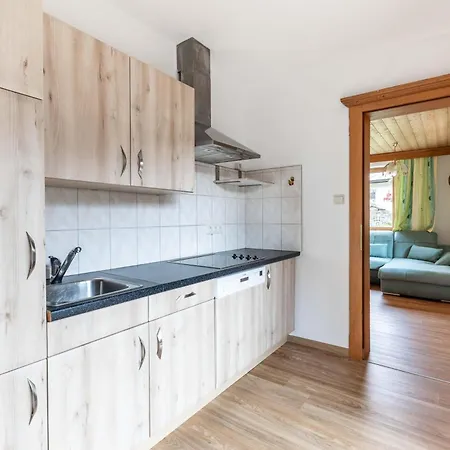 Haus Weinberg Apartment Pettneu am Arlberg