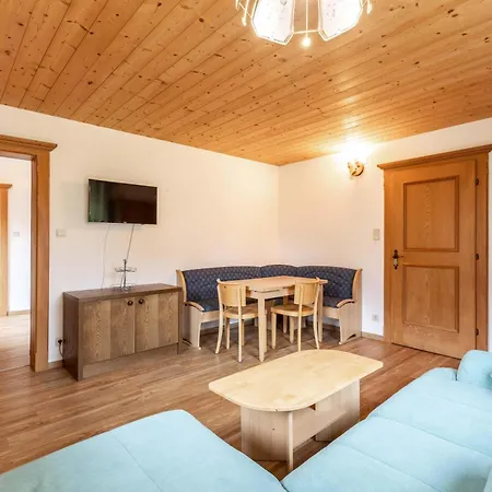 Haus Weinberg شقة
